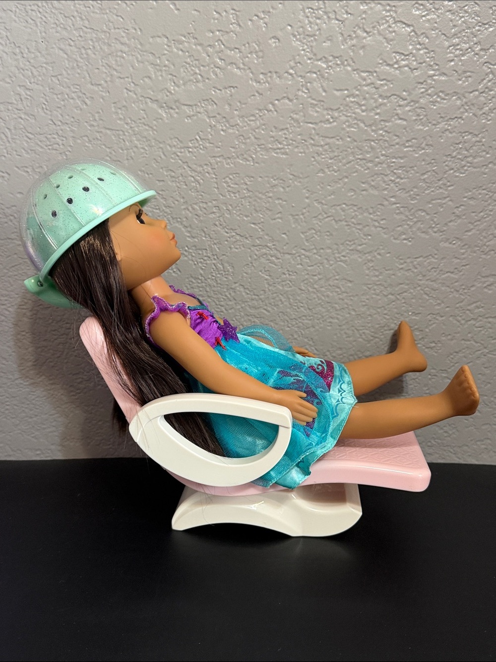 Glitter Girl Doll & Hair Salon Chair with Accessories Bundle - Picture 9 of 16